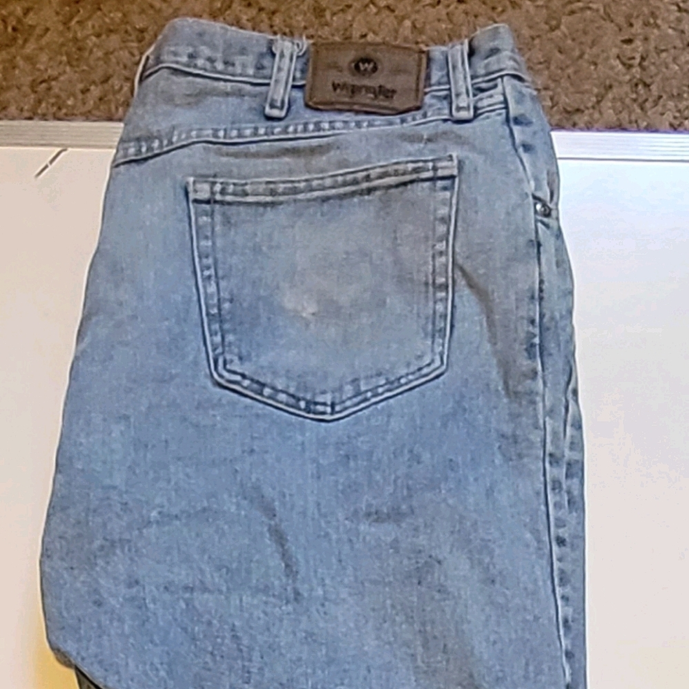 Wrangler Relaxed Fit Jeans